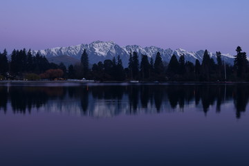 ニュージーランドのクイーンズタウンの夕景