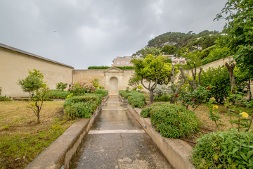 Das Karthaeuser Kloster in Capri, Italien. Die Klosteranlage wurde an einer Stelle gebaut, wo einst eine römische Villa stand.