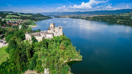 Fototapeta na wymiar Niedzica Castle with Czorsztyńskie lake aerial view