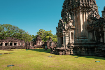Fototapeta premium Phimai Historical park : historical park and ancient castle in Nakhon Ratchasima, Thailand.