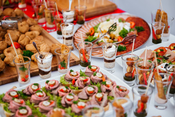 Beautifully decorated catering banquet table set
