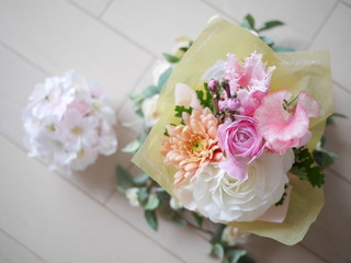 小さな花の飾り