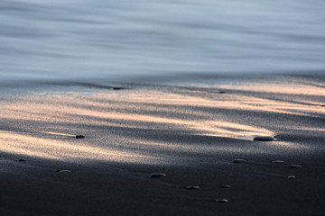 schwarzer Strand von Vik bei Sonnenuntergang, Vik, Island