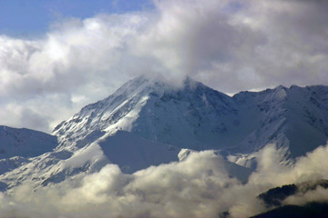 Fototapeta na wymiar Pyrénées-a1