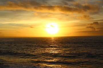 Obraz premium sunset over the sea