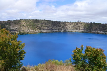 Fototapeta na wymiar Der Blue Lake in Mount Gambier in Australien