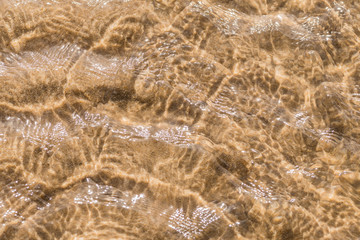 Les pieds dans l'eau