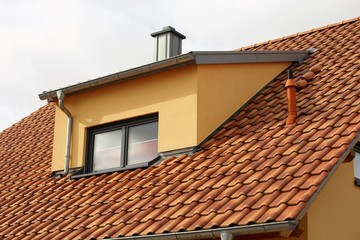 Ziegeldach im mediterranen Stil