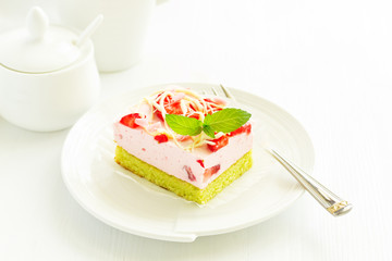 cheesecake with strawberries