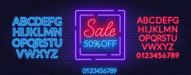 Naklejka premium Sale neon sign in a square frame. Offer a discount. Template with fonts. Vector illustration