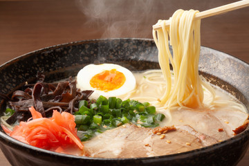 とんこつラーメン
