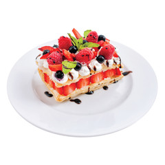 cake with strawberries and cream