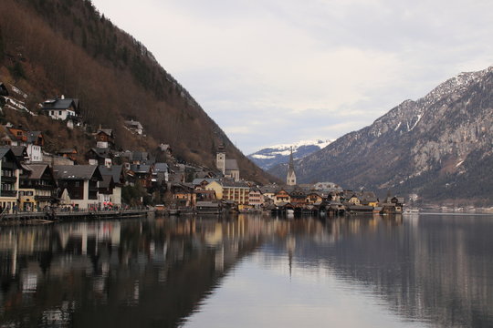 Hallstatt und Hallstatter See im Winter