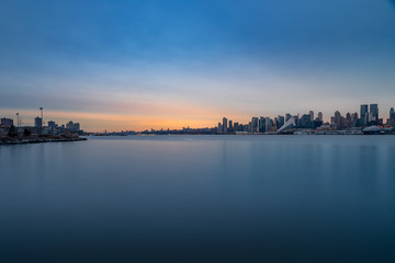 Fototapeta premium New York City Dawn