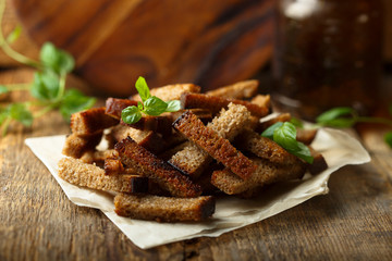 Rye bread crackers
