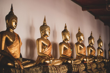 Goldene Buddhas
