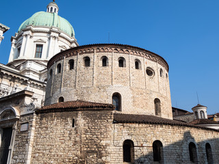 Fototapeta na wymiar Duomo Vecchio and dome of Duomo Nuovo in Brescia