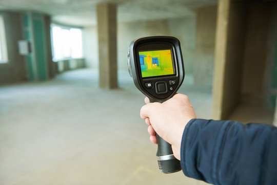 thermal imaging camera inspection for temperature check and finding heating pipes