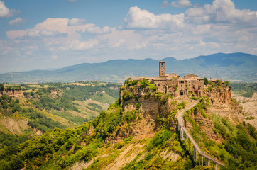Fototapeta na wymiar panoramic view of Civita di Bagnoregio