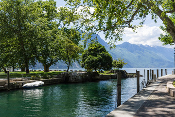 Fototapeta premium Riva del Garda Hafen Garda See Italien