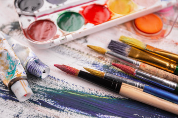 Fototapeta premium Paint brushes and paints for drawing.