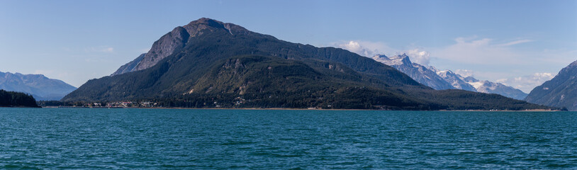 Fototapeta premium Gorgeous view of the Chilkoot inlet sailing from Skagway, Alaska.