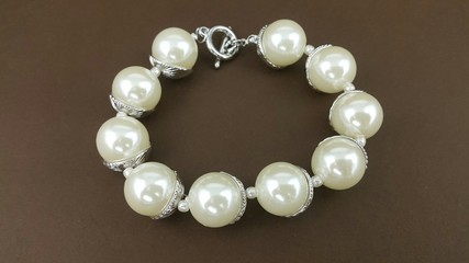 Pearl bracelet shiny for women jewelry