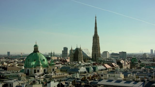 Vienna, Stephansdom, St. Stephan's cathedral, tilt, medium shot