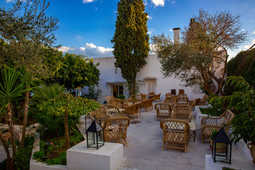 シディ・ブ・サイド