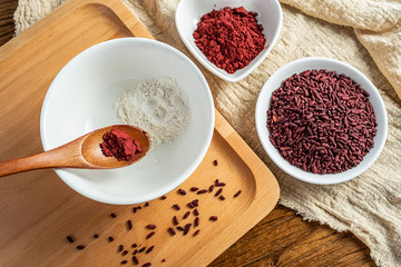 Chinese traditional natural pigment food red yeast rice powder coloring preparation process