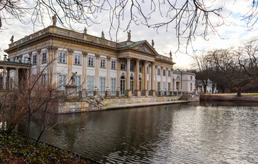 Fototapeta na wymiar Royal Baths Park (Lazienki Park) in spring. Warsaw, Poland