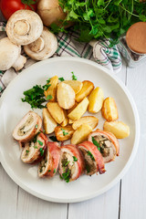 Chicken breast stuffed with champignon