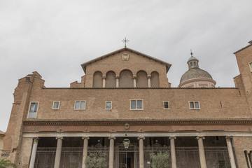 Fototapeta na wymiar Basilica dei Santi GIovanni e Paolo - Celio 