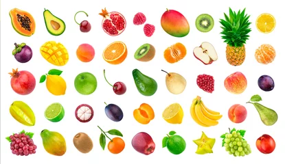 Fotobehang Fruit Tropische vruchten. Verschillende vruchten en bessen die op witte achtergrond worden geïsoleerd