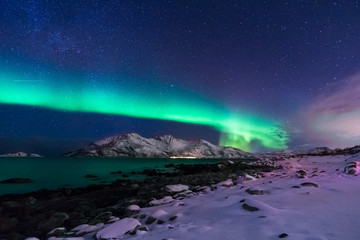 bunte Nordlichter im Norden, Norwegen 