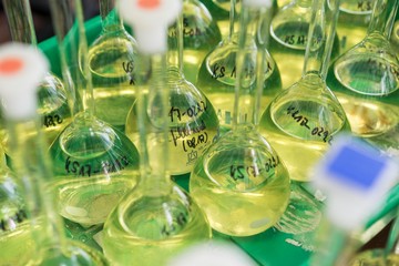 Labor chemikalien flüssigkeit