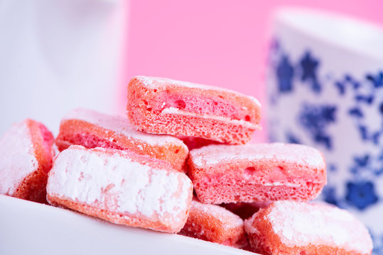 biscuits roses, french pink ladyfingers