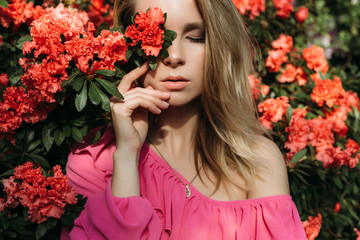 Fototapeta premium Fashion style photo of a spring women