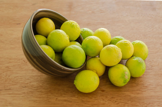 Fresh Yellow Ripe Limes