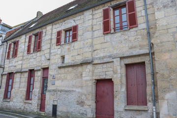 Fototapeta na wymiar Picardie - Aisne - Laon - Ancienne église collégiaiale Saint-Corneil et Saint-Cyprien