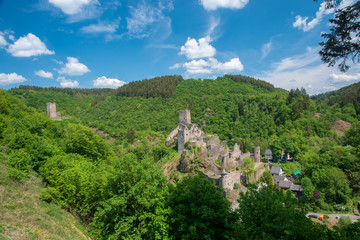 Die Zwei Schlösser von Manderscheid (Eifel)