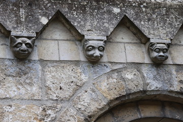 Picardie - Aisne - Laon - Commanderie templière - Modillons