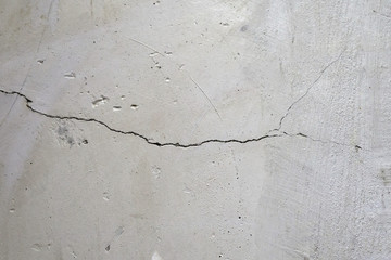 crack in an old concrete wall