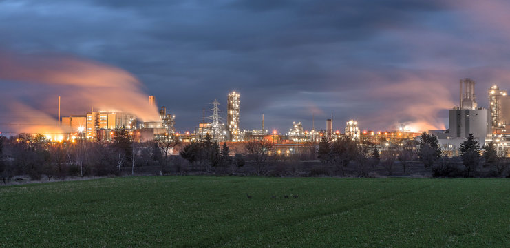 Industrieanlage bei Bernburg Sachsen-Anhalt