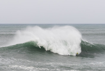 Big waves in the Cantabrian Sea!