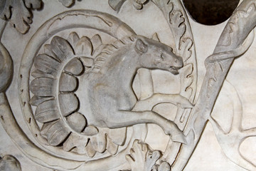 cavallo; bassorilievo di epoca romana; museo Santa Giulia, Brescia