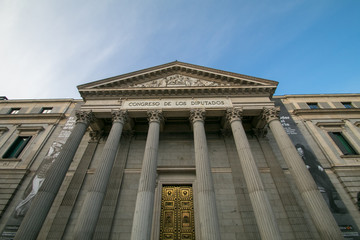 Obraz premium Main facade of the Spanish Parliament House (Madrid, Spain)