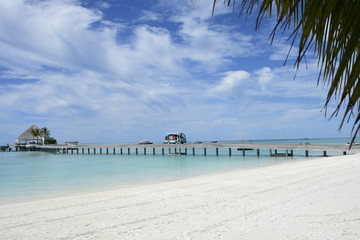 Maldives Bridge