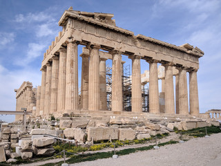 Obraz premium The temple of Parthenon at Acropolis in Athens