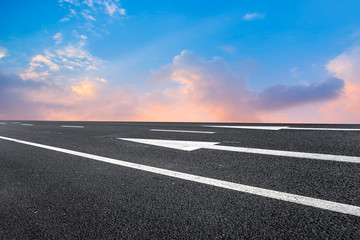 Fototapeta premium Road surface and sky cloud landscape..